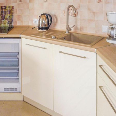 1 Bedroom Gorgeous Apartment In Gdansk Stogi Exterior photo